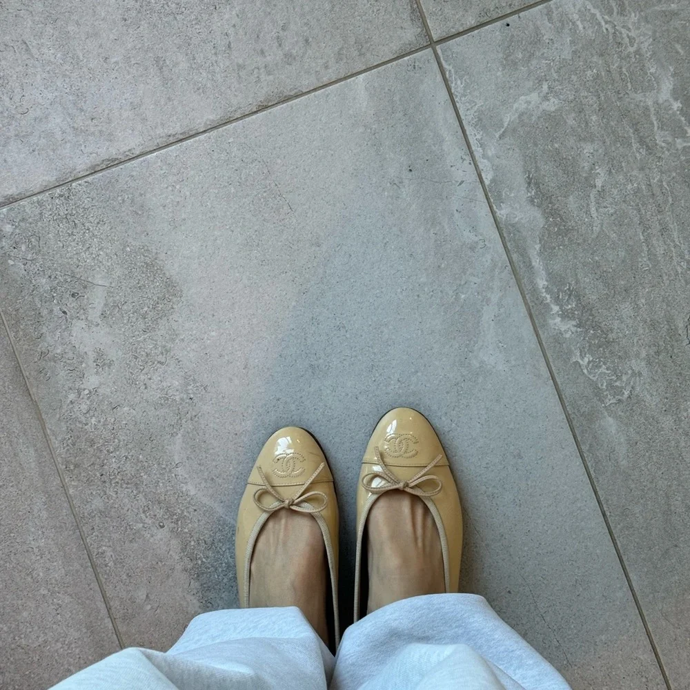 Chanel Ballet Flat in neutral colors - Picture 5 of 10